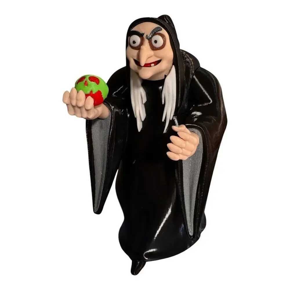 Evil Queen 'Old Hag' From Snow White 3D Printed 10